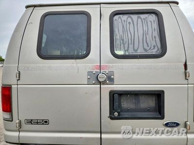 Zdjęcie 10 z 13 samochodu: 2003 FORD E250 VAN VIN:1FTNE24213HA32105 - miniatura