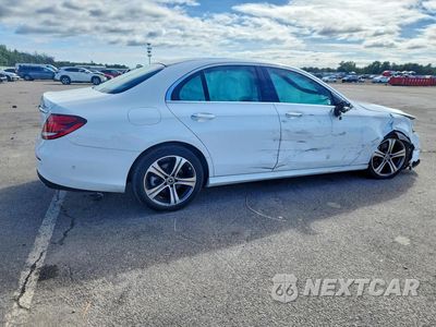 Trzecie zdjęcie samochodu z tyłu: 2018 MERCEDES-BENZ E 300 4MATIC VIN:WDDZF4KB3JA378875 - miniatura