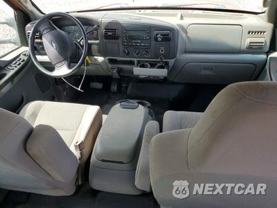 Zdjęcie 8 z 13 samochodu: 2006 FORD F350 SUPER DUTY VIN:1FTWW33P26EC37443 - miniatura