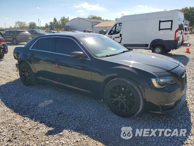 Czwarte zdjęcie samochodu z boku: 2018 CHRYSLER 300 TOURING VIN:2C3CCAAG7JH190712 - miniatura