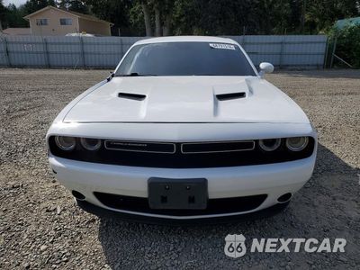 Piąte zdjęcie samochodu w środku: 2018 DODGE CHALLENGER SXT VIN:2C3CDZAG2JH228052 - miniatura