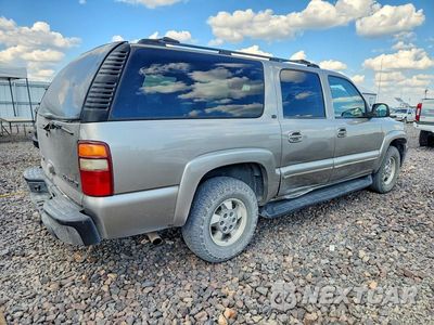 Trzecie zdjęcie samochodu z tyłu: 2002 CHEVROLET SUBURBAN K1500 VIN:3GNFK16Z92G357828 - miniatura