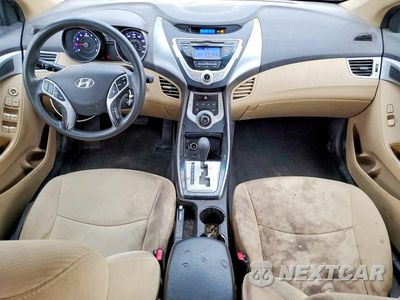 Zdjęcie 8 z 12 samochodu: 2012 HYUNDAI ELANTRA GLS VIN:5NPDH4AE1CH069542 - miniatura