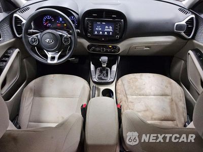 Zdjęcie 8 z 12 samochodu: 2020 KIA SOUL LX VIN:KNDJ23AU1L7001400 - miniatura