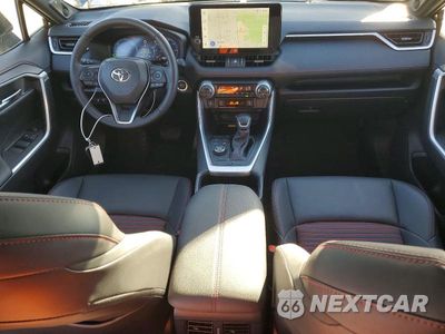 Zdjęcie 8 z 14 samochodu: 2025 TOYOTA RAV4 XSE VIN:JTMEB3FV8SD292593 - miniatura