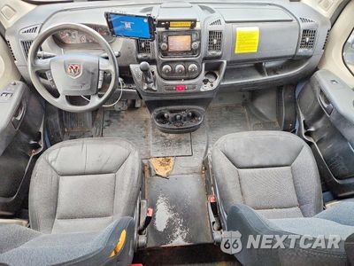 Zdjęcie 8 z 12 samochodu: 2021 RAM PROMASTER 3500 DELIVERY VAN VIN:3C6FRVJG4ME501096 - miniatura