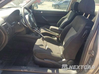 Zdjęcie 7 z 12 samochodu: 2003 VOLKSWAGEN GTI VIN:9BWDE61J034058903 - miniatura