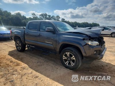 Czwarte zdjęcie samochodu z boku: 2017 TOYOTA TACOMA TRD SPORT VIN:3TMAZ5CNXHM033773 - miniatura