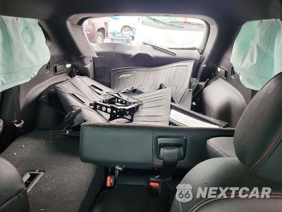 Zdjęcie 10 z 13 samochodu: 2022 CHEVROLET BLAZER RS VIN:3GNKBKRS0NS129057 - miniatura