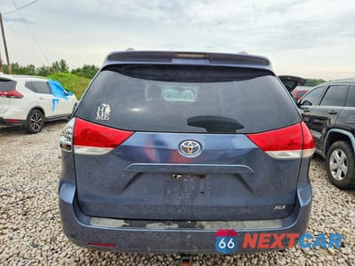 Zdjęcie 6 z 13 samochodu: 2013 TOYOTA SIENNA XLE 8-PASSENGER VIN:5TDYK3DC7DS332569 - miniatura