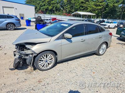 2015 FORD FOCUS TITANIUM 1FADP3J25FL259143 - główne zdjęcie licytacji z USA - miniatura