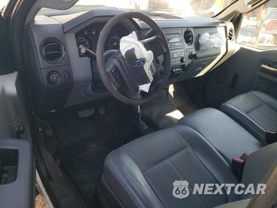 Zdjęcie 8 z 14 samochodu: 2011 FORD F450 SUPER DUTY BOX TRUCK VIN:1FDUF4HY3BEC86848 - miniatura