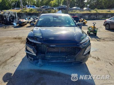 Piąte zdjęcie samochodu w środku: 2020 HYUNDAI KONA SE VIN:KM8K1CAA4LU483323 - miniatura