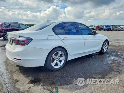 Trzecie zdjęcie samochodu z tyłu: 2013 BMW 328 I VIN:WBA3A5C51DF359811 - miniatura