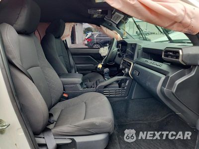 Zdjęcie 7 z 12 samochodu: 2024 TOYOTA TACOMA SR VIN:3TYKD5HN4RT011396 - miniatura