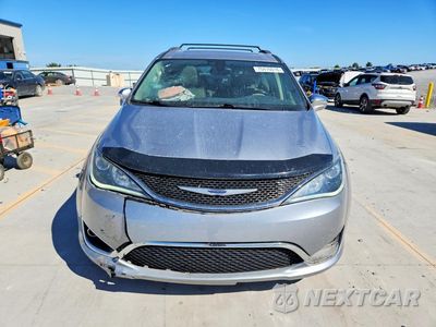 Piąte zdjęcie samochodu w środku: 2019 CHRYSLER PACIFICA LIMITED VIN:2C4RC1GGXKR628325 - miniatura