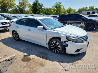 Czwarte zdjęcie samochodu z boku: 2017 NISSAN ALTIMA 2.5 SL VIN:1N4AL3AP2HC498274 - miniatura