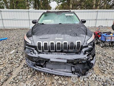 Piąte zdjęcie samochodu w środku: 2017 JEEP CHEROKEE LATITUDE VIN:1C4PJMCS5HW505881 - miniatura