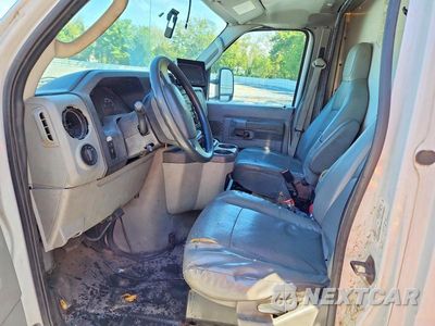 Zdjęcie 7 z 12 samochodu: 2012 FORD ECONOLINE E350 SUPER DUTY CUTAWAY VAN VIN:1FDWE3FS1CDA53823 - miniatura