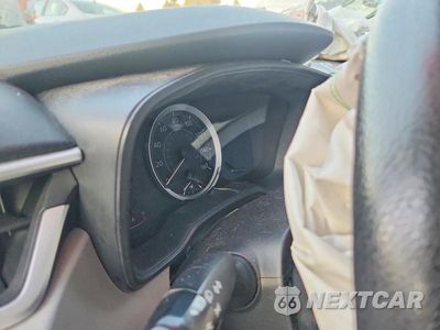 Zdjęcie 9 z 13 samochodu: 2020 TOYOTA COROLLA LE VIN:JTDEPRAE7LJ036069 - miniatura