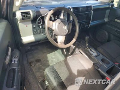 Zdjęcie 8 z 12 samochodu: 2007 TOYOTA FJ CRUISER BASE VIN:JTEZU11F270008577 - miniatura