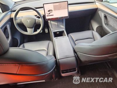 Zdjęcie 8 z 13 samochodu: 2023 TESLA MODEL Y VIN:7SAYGDEF2PF811235 - miniatura