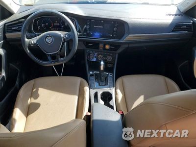 Zdjęcie 8 z 13 samochodu: 2020 VOLKSWAGEN JETTA SEL VIN:3VWEB7BU8LM006037 - miniatura