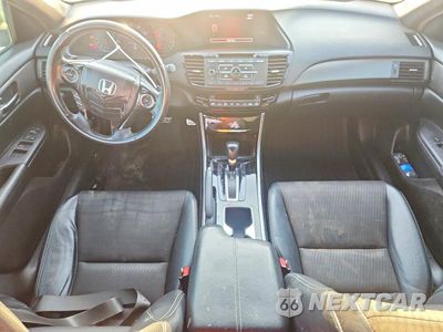 Zdjęcie 8 z 12 samochodu: 2016 HONDA ACCORD SPORT VIN:1HGCR2F56GA180494 - miniatura