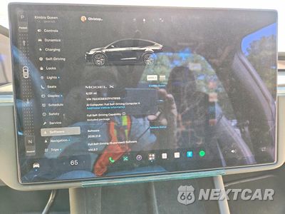 Zdjęcie 9 z 14 samochodu: 2026 TESLA MODEL X VIN:7SAXCDE52TF478155 - miniatura