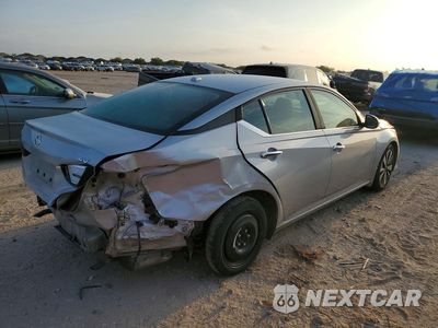 Trzecie zdjęcie samochodu z tyłu: 2021 NISSAN ALTIMA SV VIN:1N4BL4DV8MN330741 - miniatura