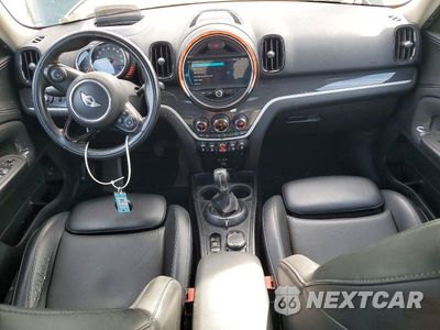 Zdjęcie 8 z 12 samochodu: 2017 MINI COOPER S COUNTRYMAN ALL4 VIN:WMZYT5C37H3B67479 - miniatura