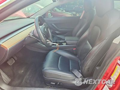 Zdjęcie 7 z 12 samochodu: 2019 TESLA MODEL 3 VIN:5YJ3E1EA5KF307108 - miniatura