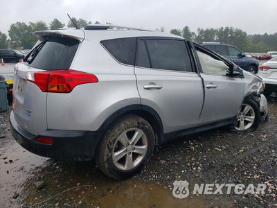 Trzecie zdjęcie samochodu z tyłu: 2013 TOYOTA RAV4 XLE VIN:JTMRFREV3D5010108 - miniatura