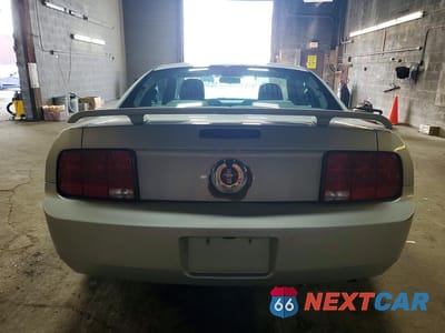 Zdjęcie 6 z 12 samochodu: 2005 FORD MUSTANG VIN:1ZVFT80N455151538 - miniatura
