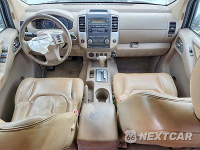 Zdjęcie 8 z 12 samochodu: 2010 NISSAN FRONTIER SE V6 VIN:1N6AD0ER0AC431838 - miniatura