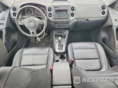Zdjęcie 8 z 12 samochodu: 2017 VOLKSWAGEN TIGUAN SPORT VIN:WVGTV7AX9HK031021 - miniatura