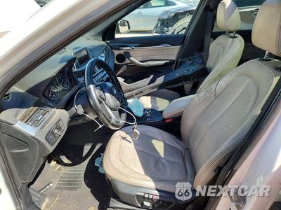 Zdjęcie 7 z 13 samochodu: 2016 BMW X1 XDRIVE28I VIN:WBXHT3Z35G4A51642 - miniatura