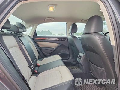 Zdjęcie 10 z 12 samochodu: 2014 VOLKSWAGEN PASSAT SE VIN:1VWBS7A32EC077590 - miniatura