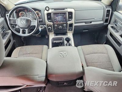 Zdjęcie 8 z 12 samochodu: 2018 RAM 1500 SLT VIN:1C6RR7GT0JS244055 - miniatura