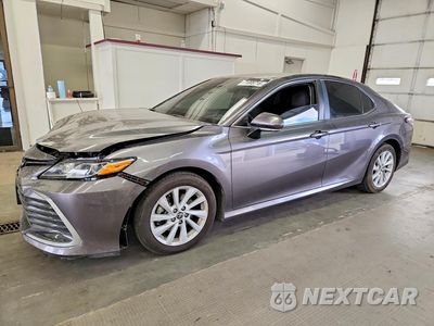 2022 TOYOTA CAMRY LE 4T1R11AK6NU076537 - główne zdjęcie licytacji z USA - miniatura