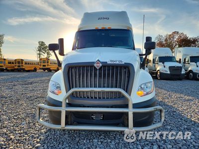 Piąte zdjęcie samochodu w środku: 2022 INTERNATIONAL LT625 SEMI TRUCK VIN:3HSDZAPR3NN589293 - miniatura