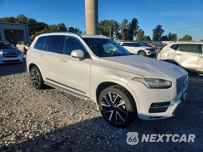 Czwarte zdjęcie samochodu z boku: 2018 VOLVO XC90 T6 VIN:YV4A22PL7J1386046 - miniatura
