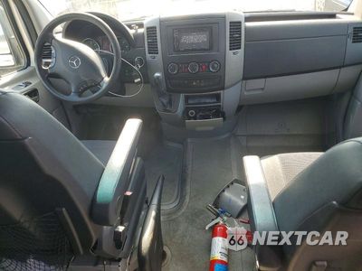 Zdjęcie 8 z 13 samochodu: 2011 MERCEDES-BENZ SPRINTER 2500 VIN:WDZPE8CC8B5562710 - miniatura