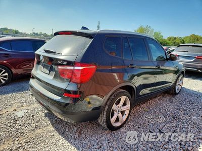 Trzecie zdjęcie samochodu z tyłu: 2017 BMW X3 SDRIVE28I VIN:5UXWZ7C34H0V91555 - miniatura