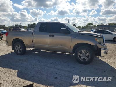 Czwarte zdjęcie samochodu z boku: 2007 TOYOTA TUNDRA SR5 VIN:5TBBV54177S458886 - miniatura