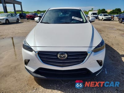 Piąte zdjęcie samochodu w środku: 2019 MAZDA CX-3 GRAND TOURING VIN:JM1DKFD78K1412363 - miniatura