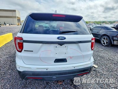 Zdjęcie 6 z 13 samochodu: 2017 FORD EXPLORER POLICE INTERCEPTOR VIN:1FM5K8AR0HGE14048 - miniatura
