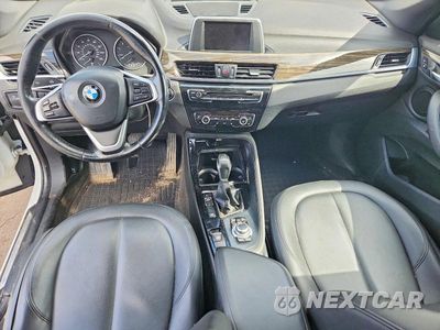 Zdjęcie 8 z 13 samochodu: 2016 BMW X1 XDRIVE28I VIN:WBXHT3C33GP881167 - miniatura