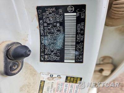 Zdjęcie 13 z 13 samochodu: 2013 TOYOTA PRIUS THREE VIN:JTDKN3DU4D5566891 - miniatura