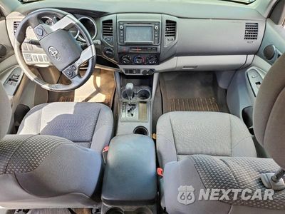 Zdjęcie 8 z 12 samochodu: 2015 TOYOTA TACOMA V6 VIN:5TFUU4ENXFX135536 - miniatura